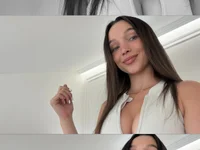 LuisaVee's Offline XXX Chat