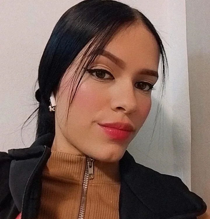 Tiffany_fox019's Offline XXX Chat