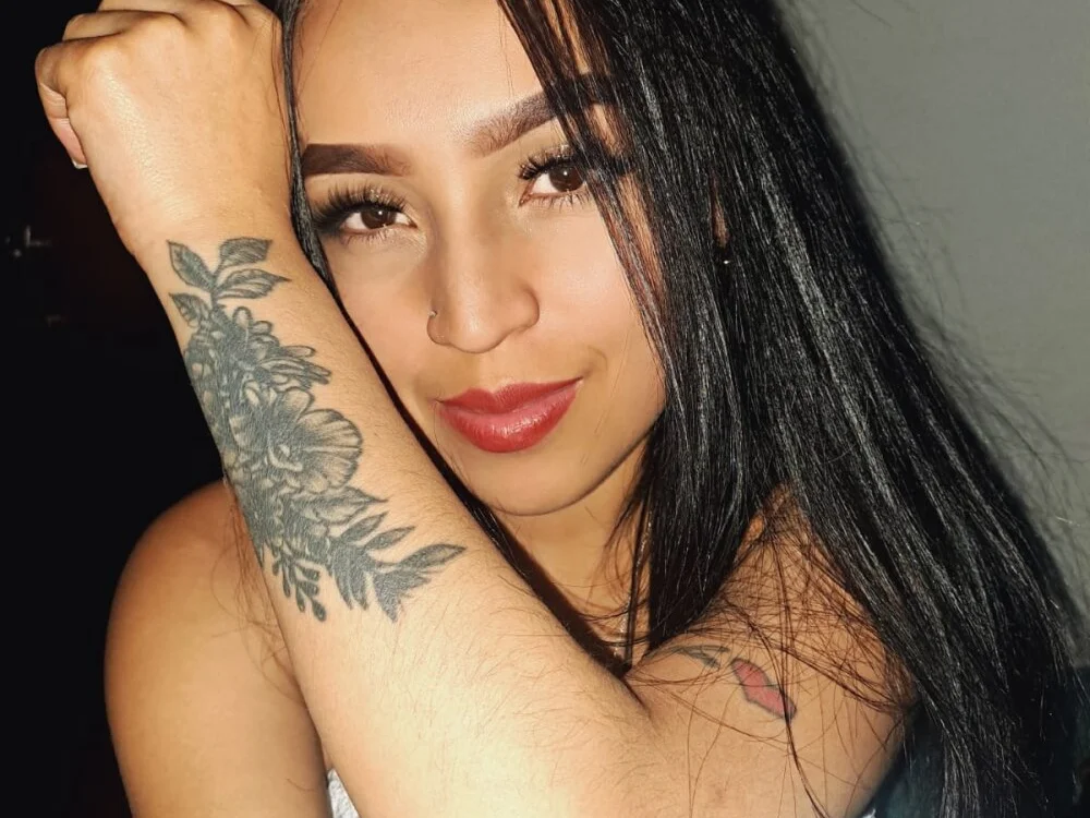 Iris_Rose_7's Offline XXX Chat