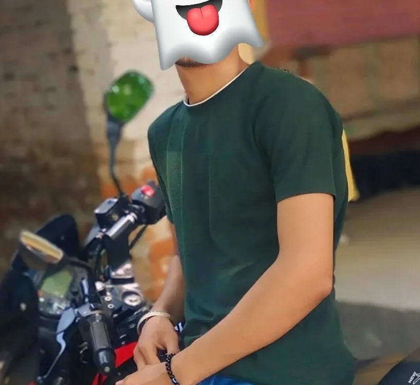 Ansh_1608 Adlı Modelin Çevrimdışı XXX Sohbeti