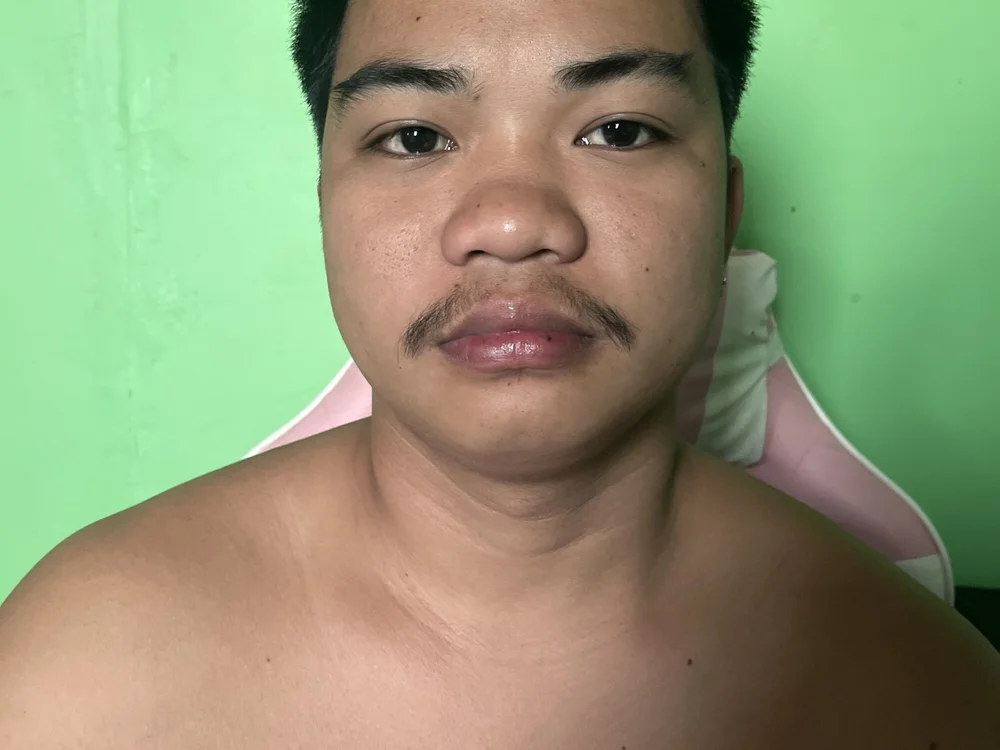 loydjhon224566 Chat XXX Ngoại tuyến