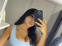 vanessapeituda's Offline Chat Room