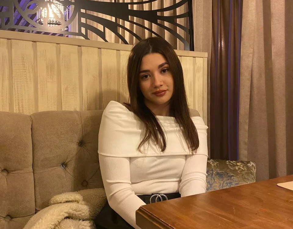 ArielAlford offline chatrum