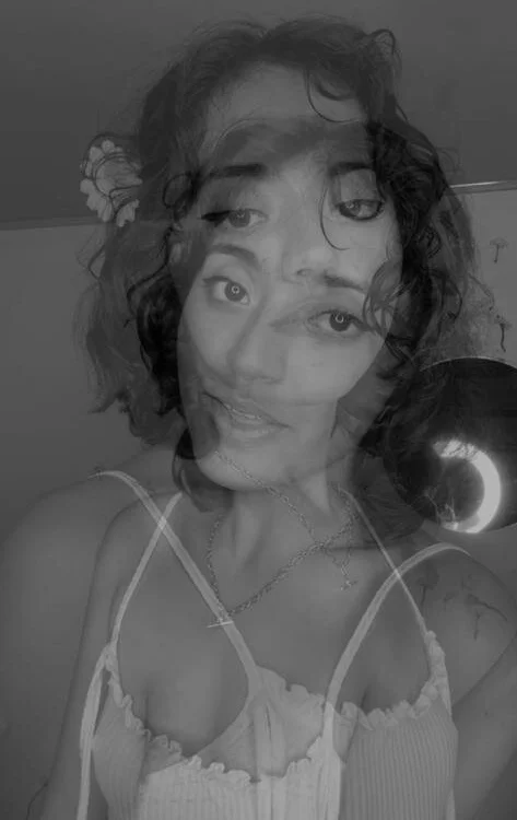 ViolettaSummerのオフラインXXXチャット