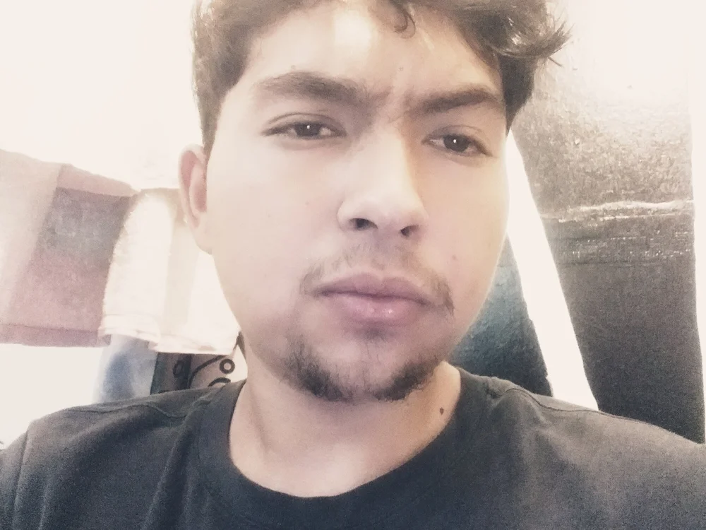 Potro2304's Offline Chat Room