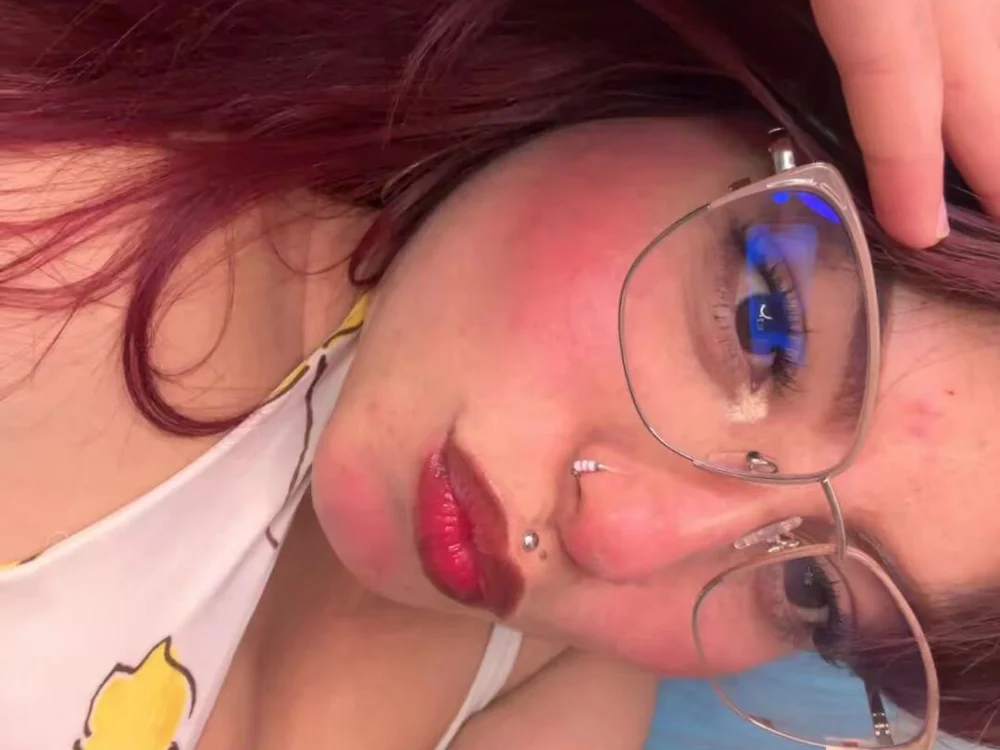 rosse_dijonn offline chatrum