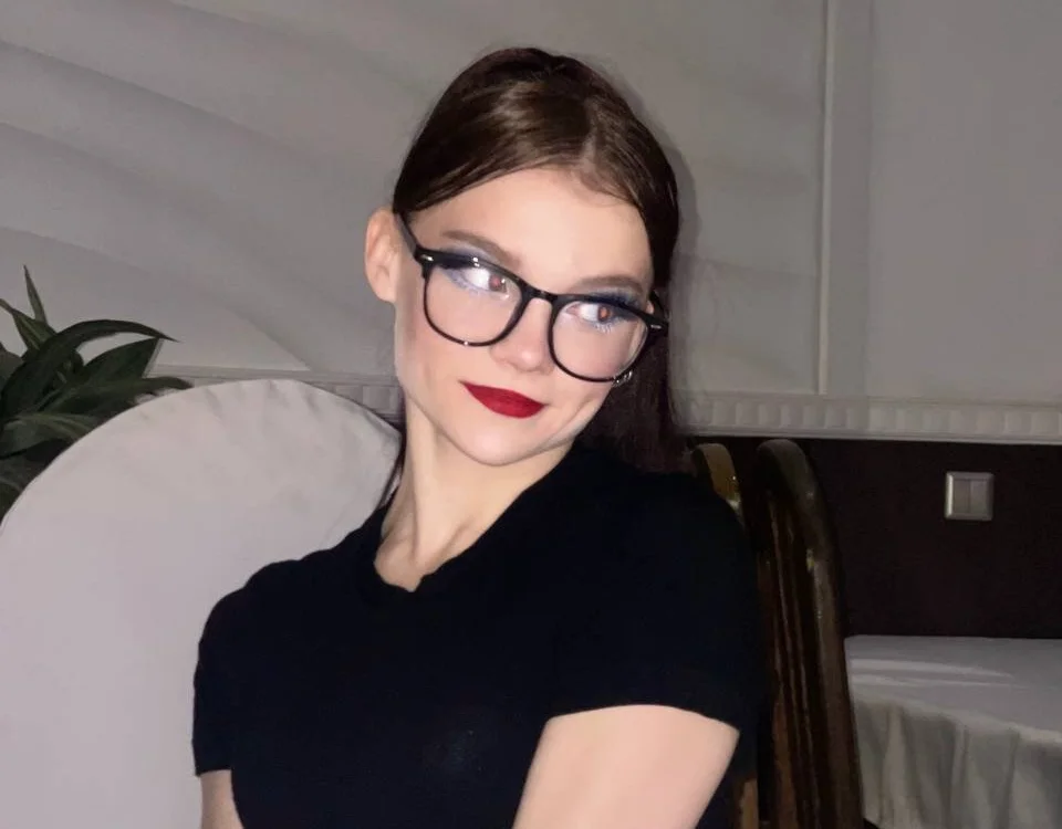 Tiffany_Muse's Offline XXX Chat