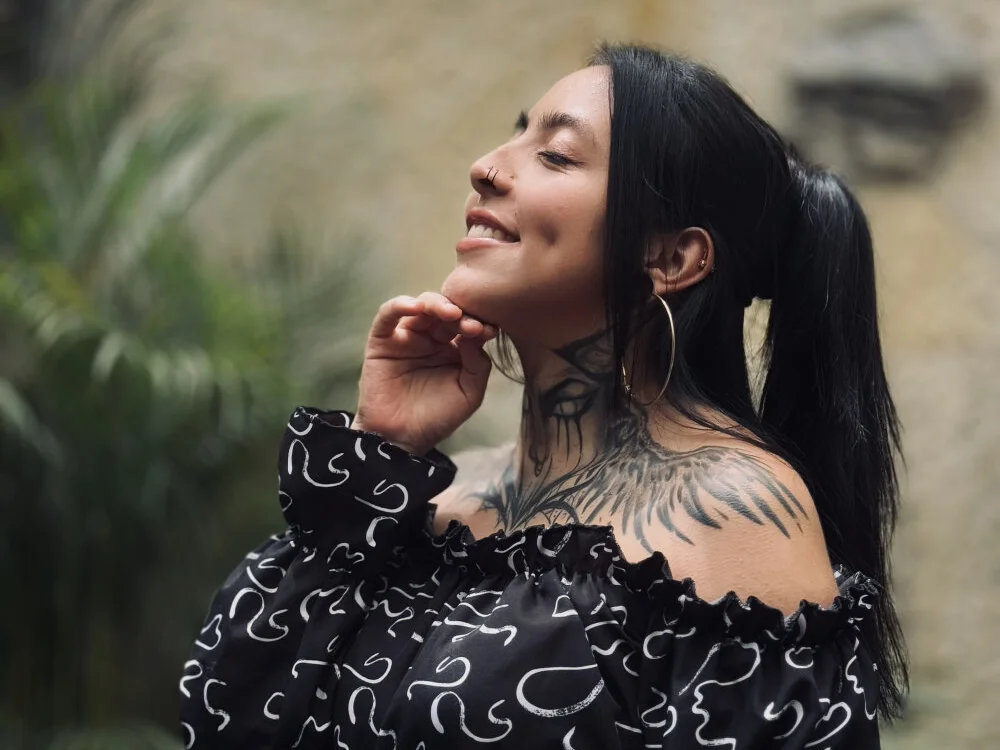 Онлайн чат XXX LiaMonroee_