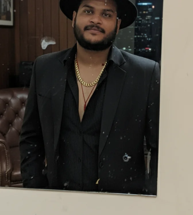 your-mia52 Adlı Modelin Canlı XXX Sohbeti