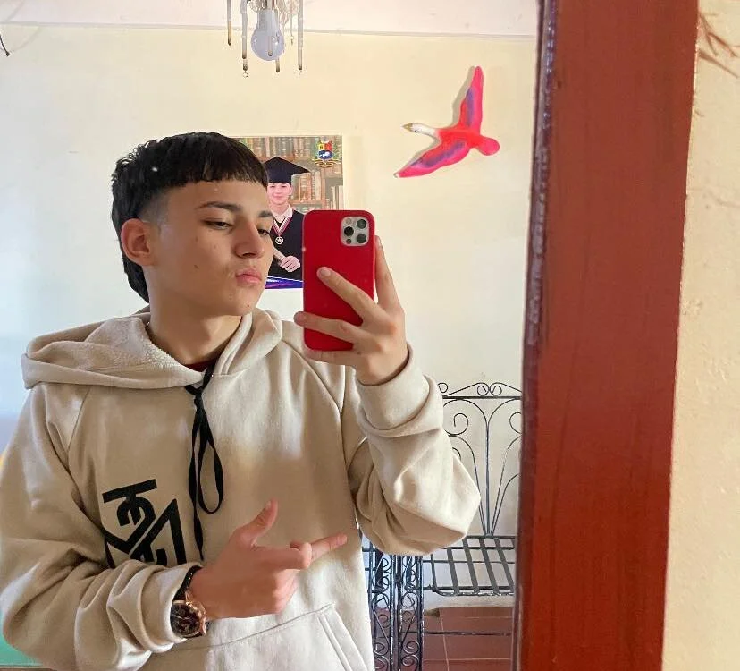 Artursmith: офлайн-секс-чат