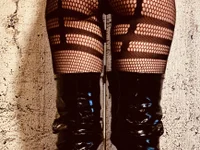Pussy_LoveToy Adlı Modelin Canlı XXX Sohbeti