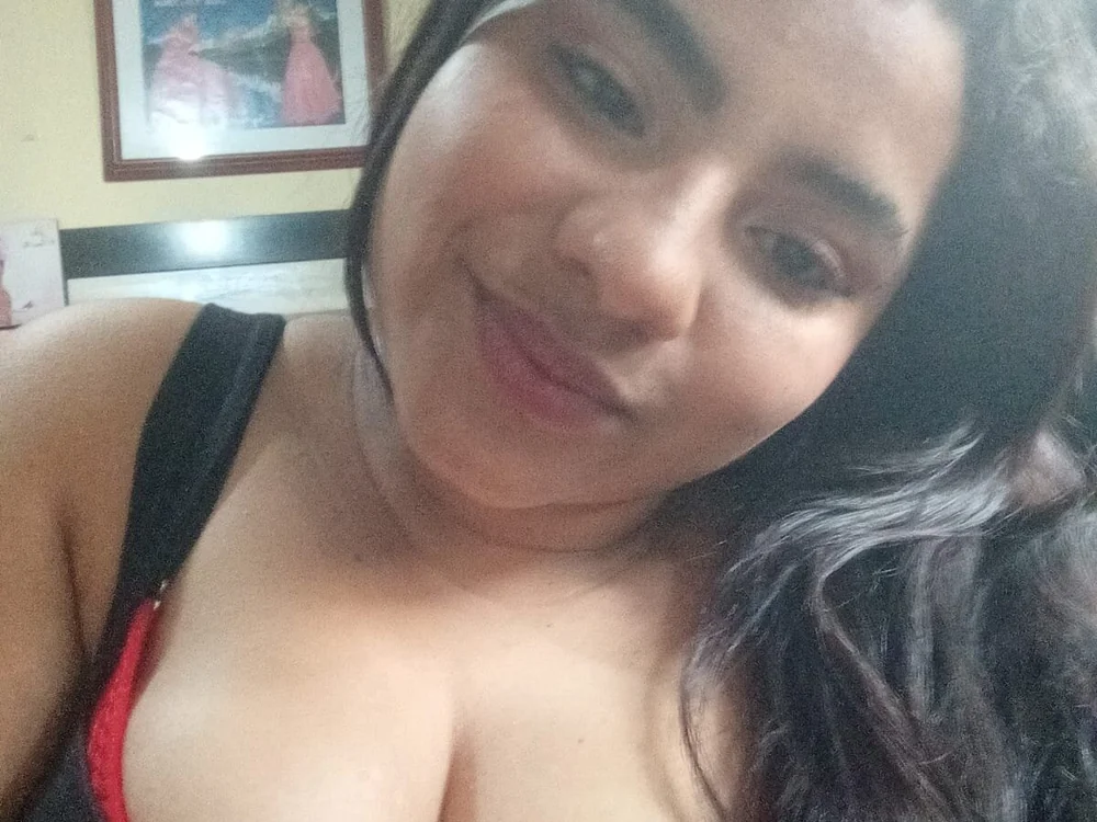 Damara-'s Offline XXX Chat