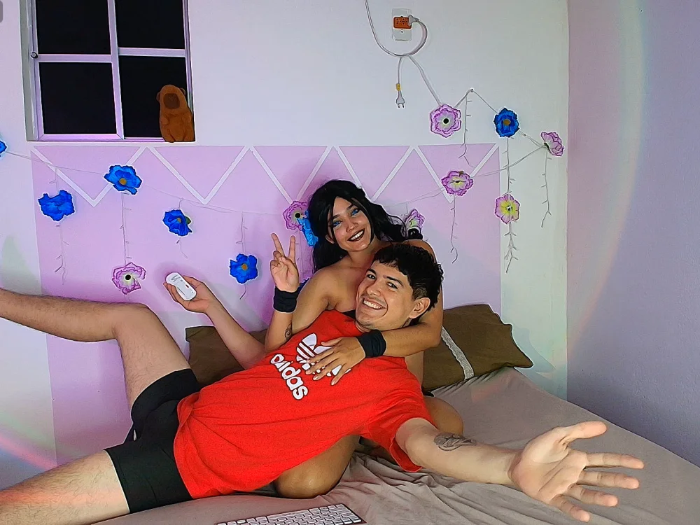 Chat +18 off-line de Thetoxicouple