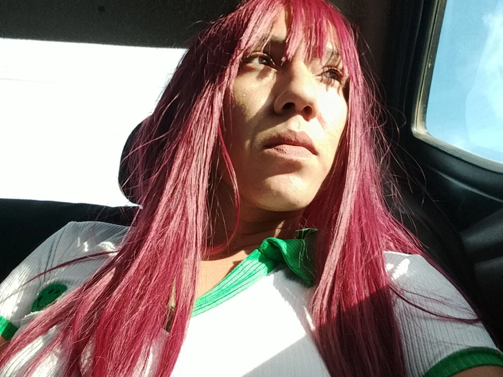 tikita12's Offline XXX Chat