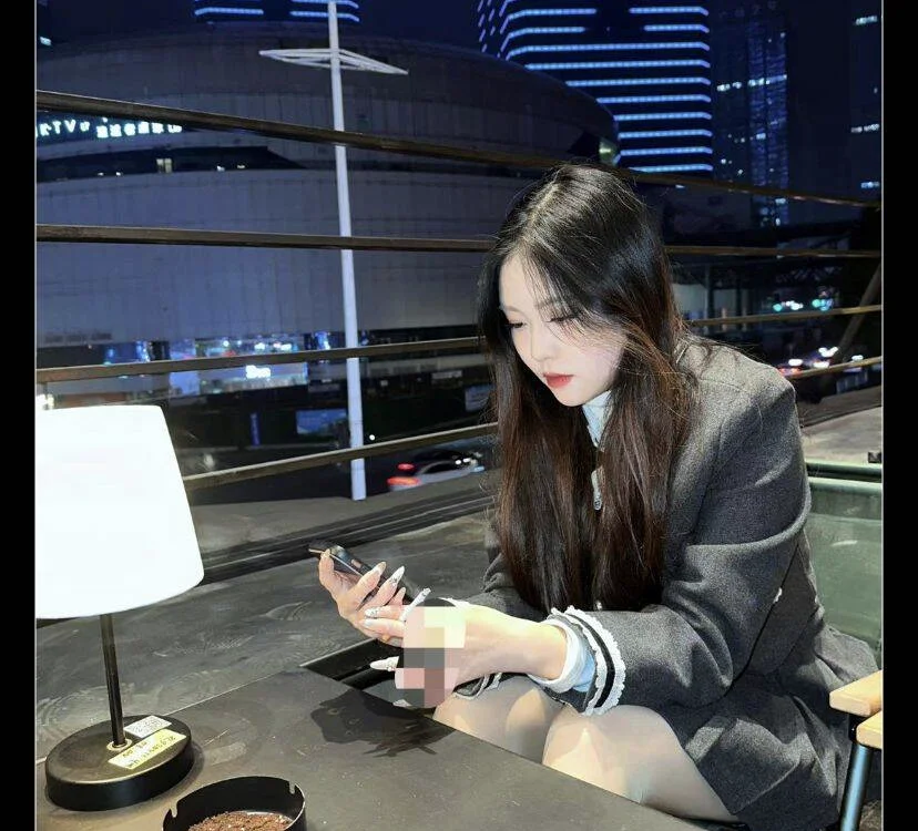 Offline XXX chat modela Tang-88