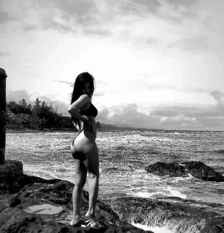 SquirtSellene18 Chat XXX Ngoại tuyến