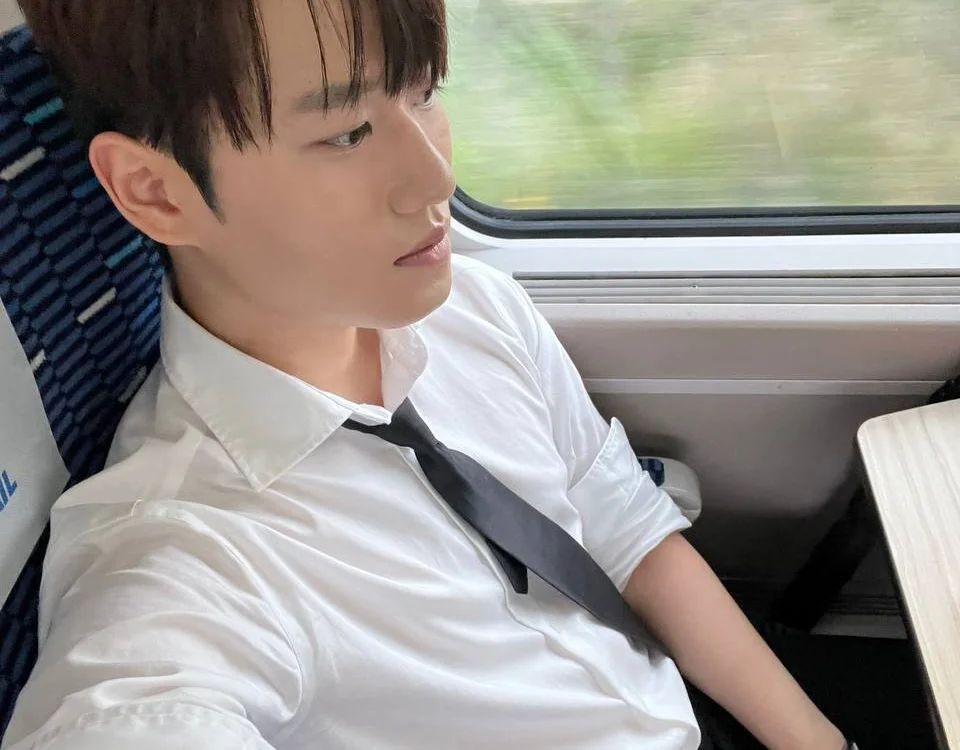 แชท XXX ออฟไลน์ของ GongingSkylight