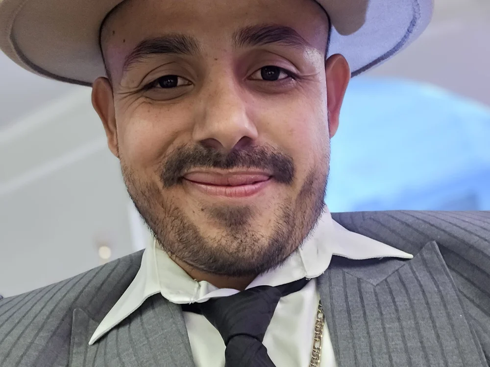 Inkieto89's Offline Chat Room