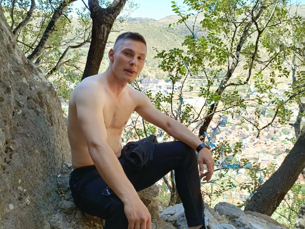 ferhatbasaran 離線 XXX 聊天