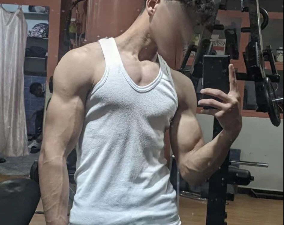 Sexy_18_hot Adlı Modelin Çevrimdışı XXX Sohbeti
