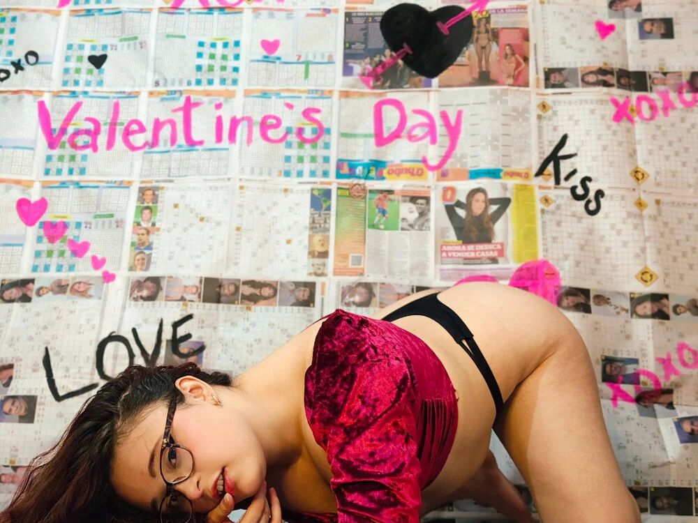 AlannisSweet live XXX chat