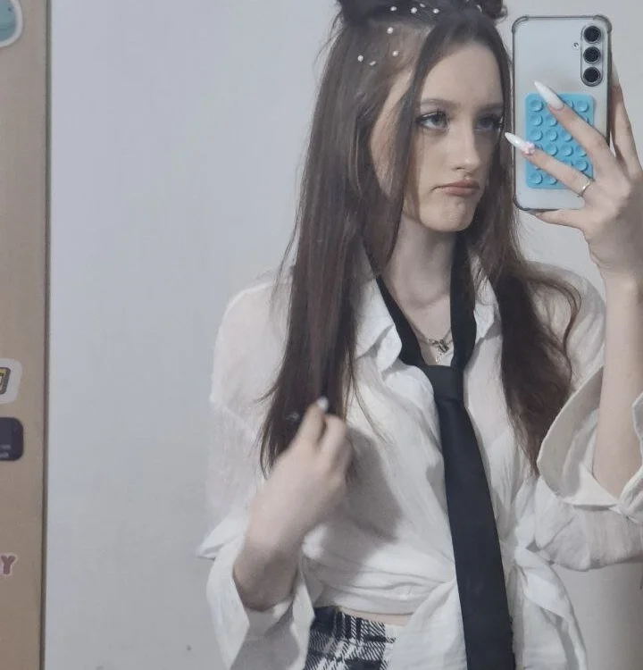 LisaBoddy Chat XXX Ngoại tuyến