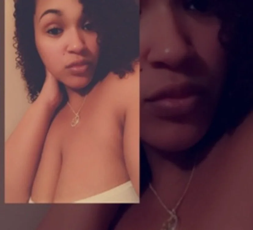 bigtittiesquints' Offline Chat Room