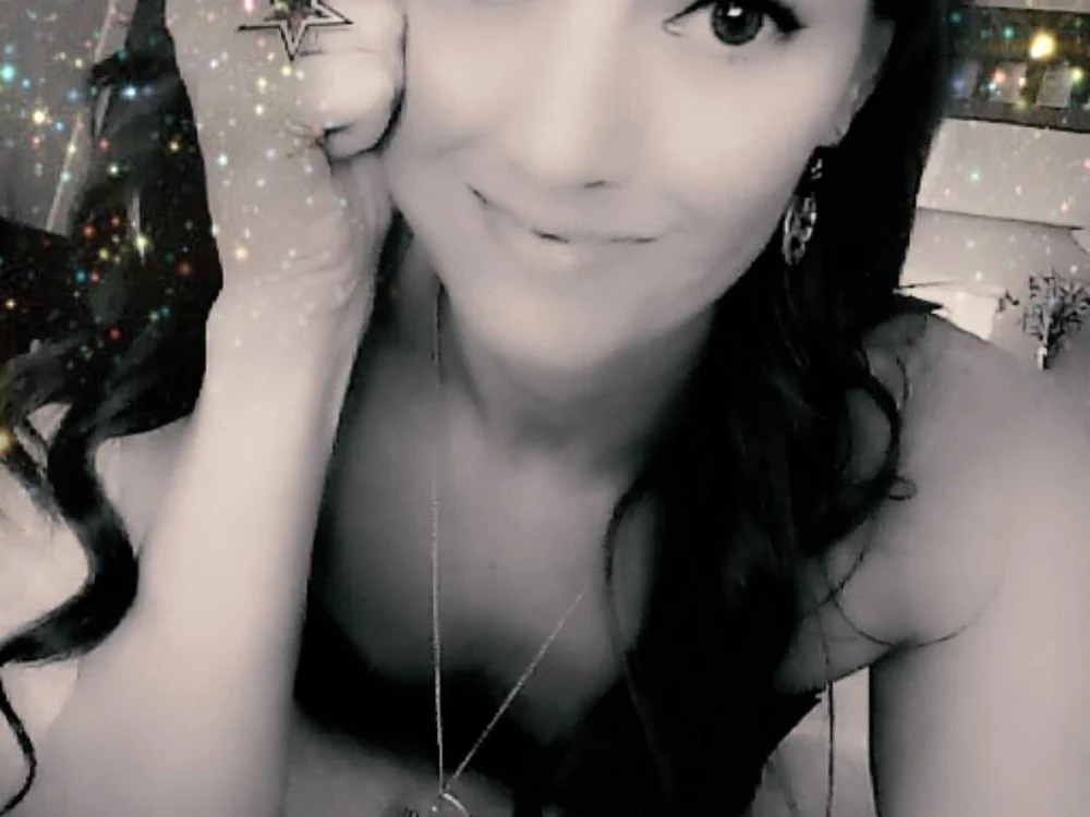 wearebothgeminis' Offline XXX Chat