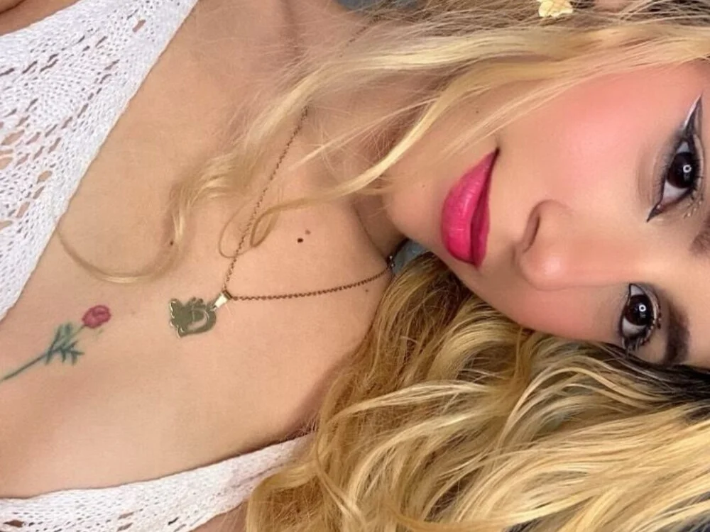 cinnia_ – Naživo XXX chat