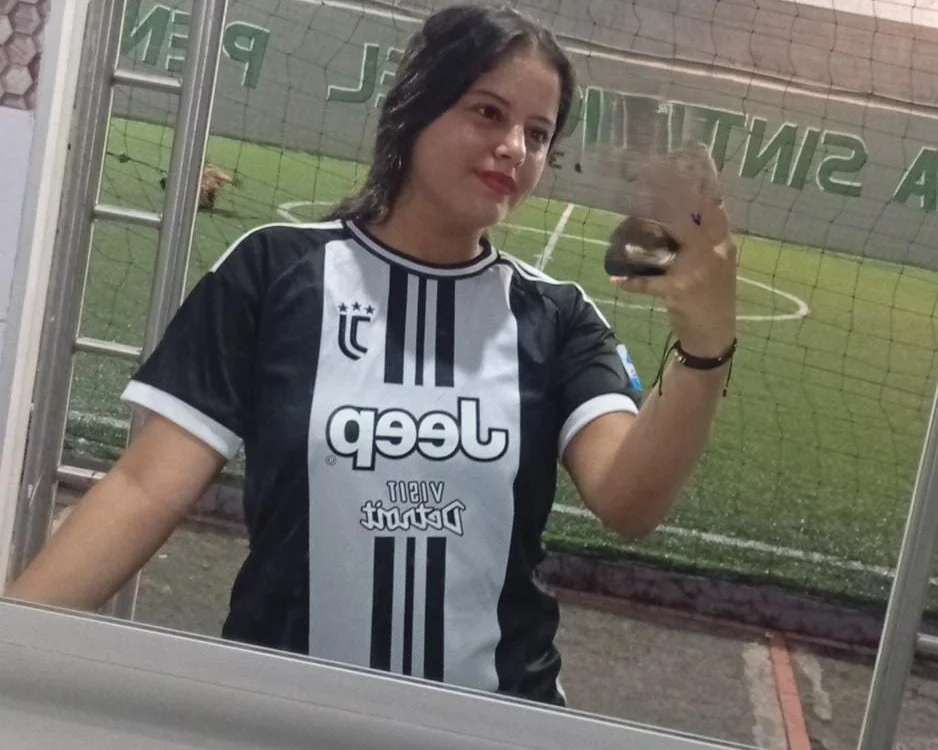 chantall_28 cam model