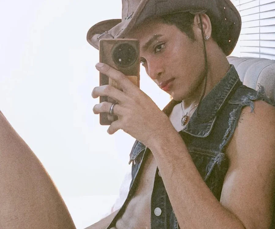 Offline XXX chat andres_hot9