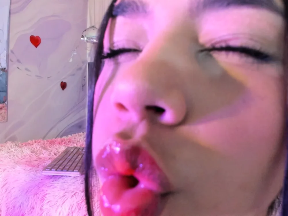 AntonellaRossi Offline XXX-Chat