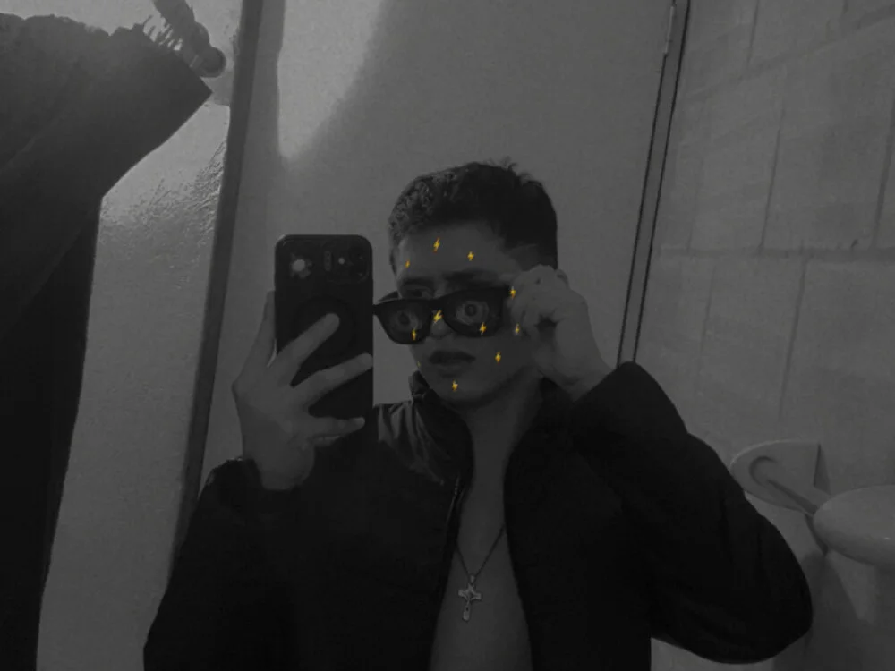 Офлайн-чат XXX andresito_22