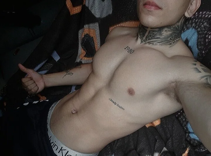 Chatroom XXX hors ligne de Niaquint