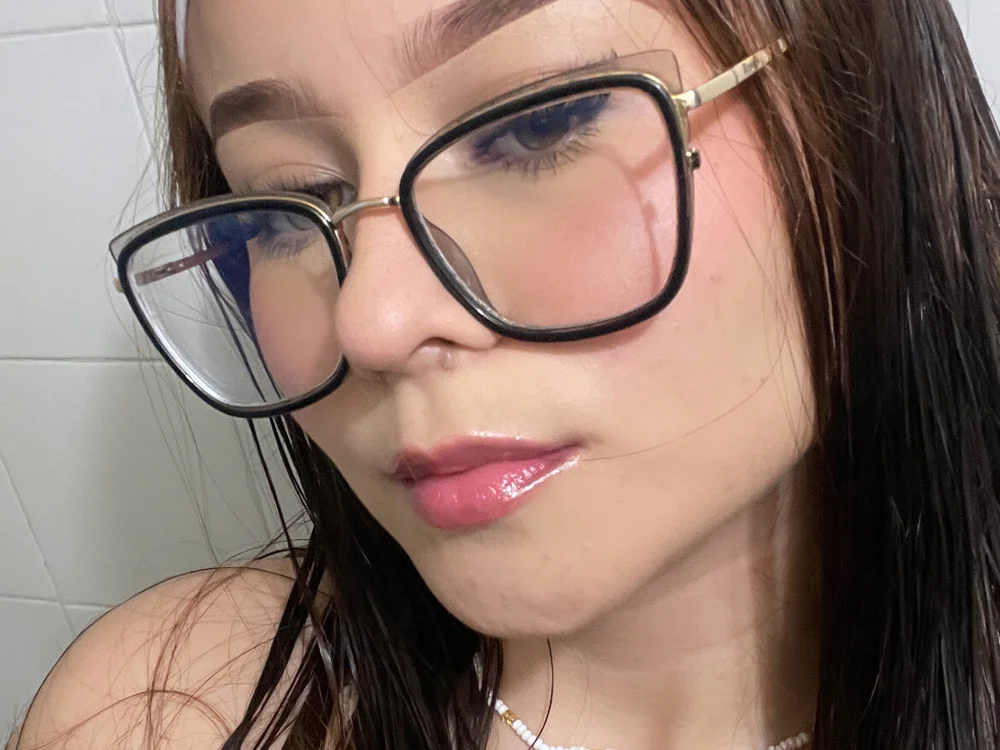 Saritta_05's Offline XXX Chat