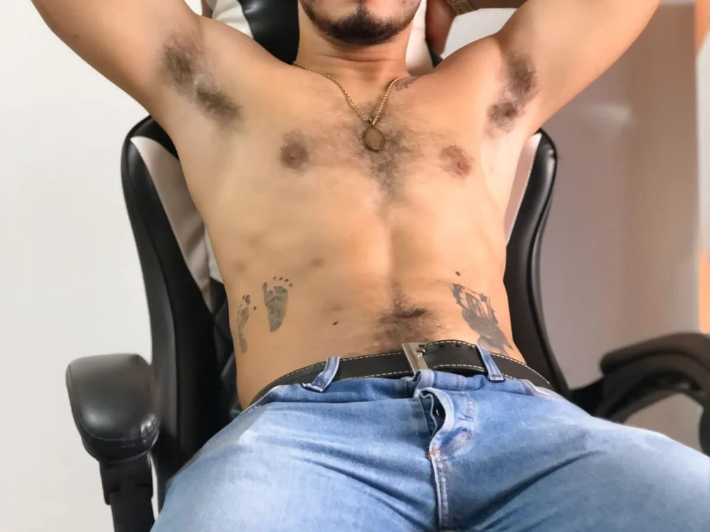 Christopher_Fox's Offline Chat Room