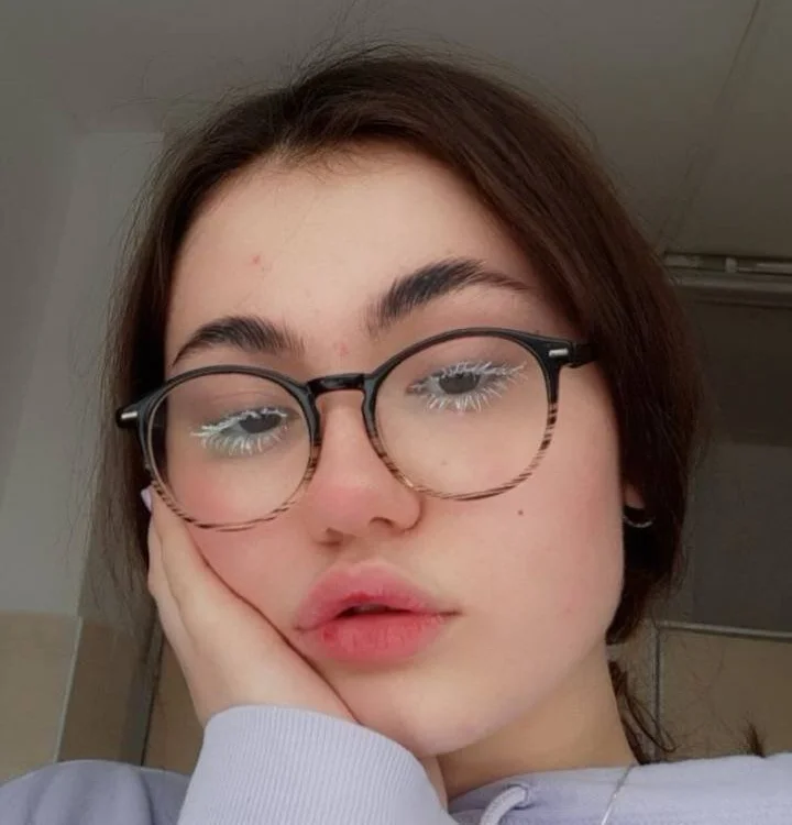 MaryWardh's Offline Chat Room