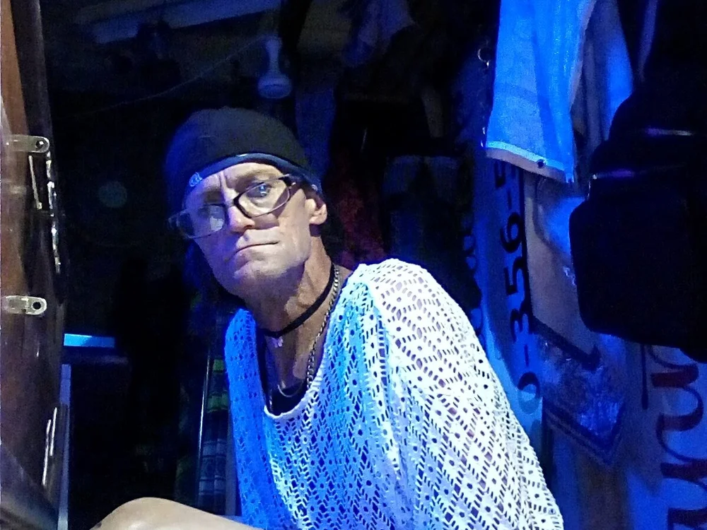 Офлайн-чат XXX UnwieldyBelly