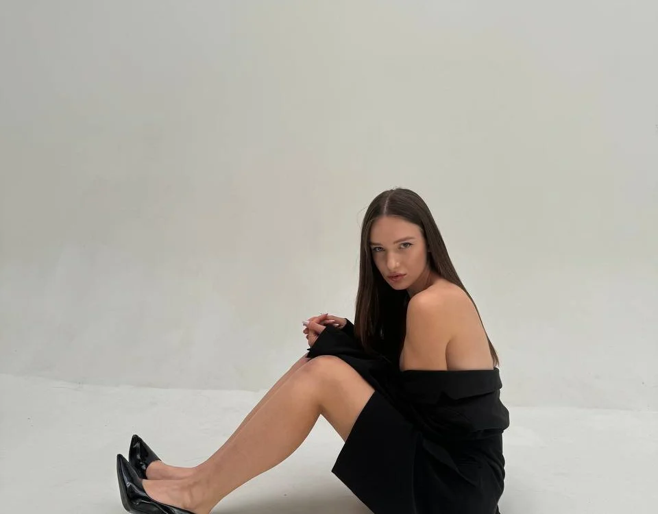 Goldenn_Goddesss' Offline XXX Chat