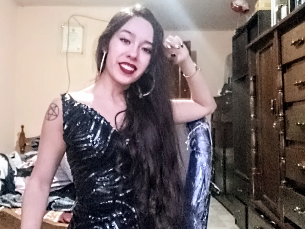 Lucy_Demon06 offline chatrum