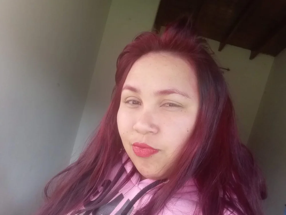 Carol_lov18's Offline Chat Room
