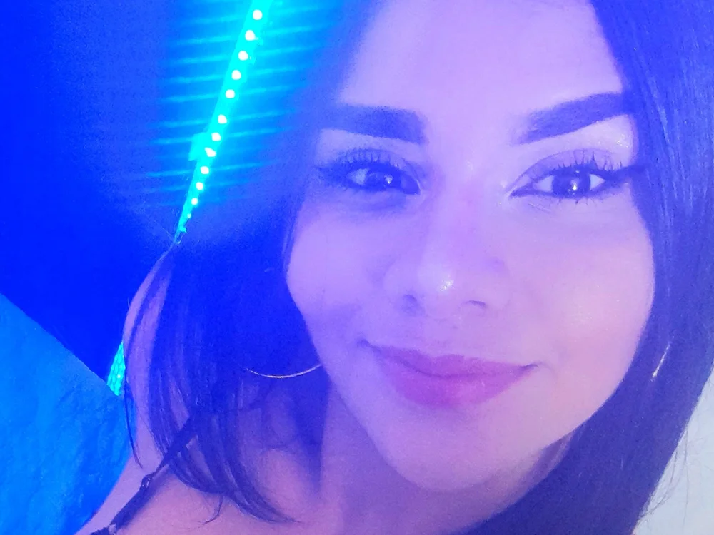 andrea-brown's Offline XXX Chat