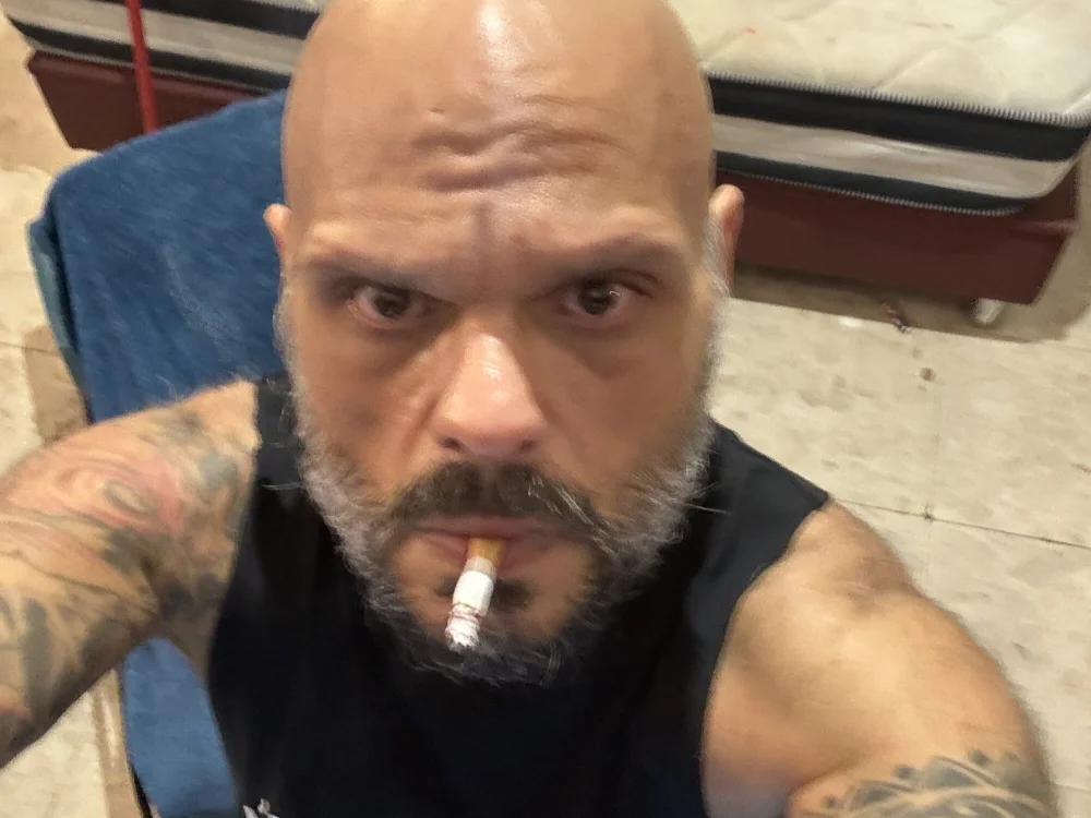 PervSSmoker88 offline chatrum