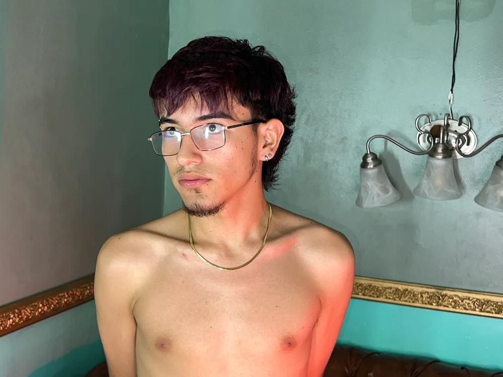 Chat XXX offline de TheHotSaulito