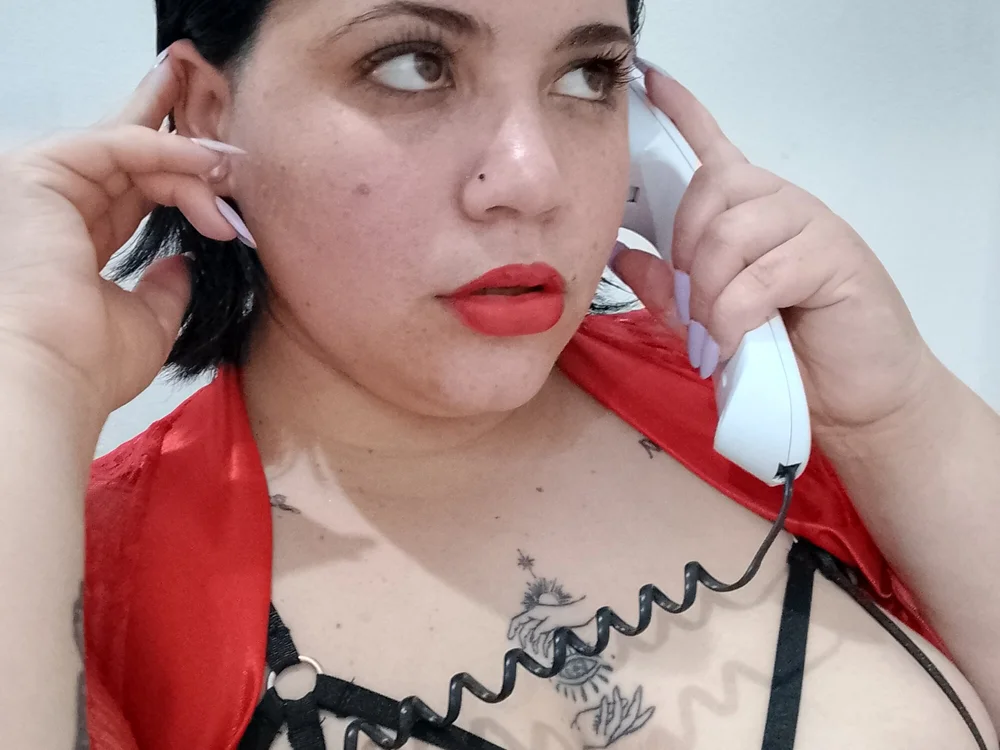 FoxyLesly's Offline Chat Room