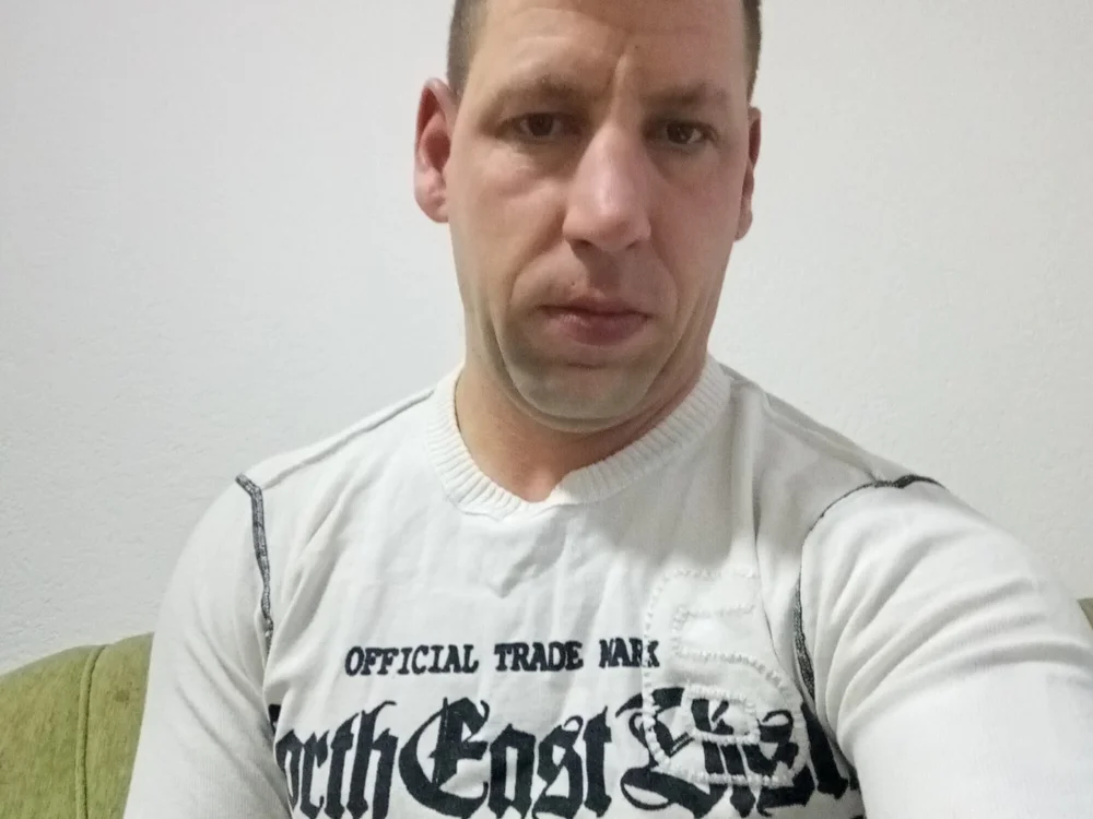 merfidsalihovic34's Offline XXX Chat