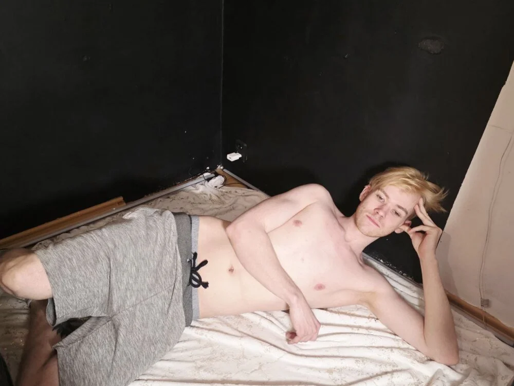 pat_lily Offline XXX Chat