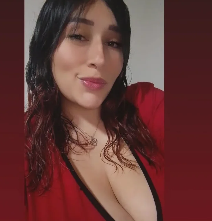 ShelsyCurvesPriv's Offline XXX Chat