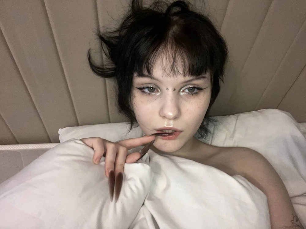michelle_cheese_'s Offline XXX Chat
