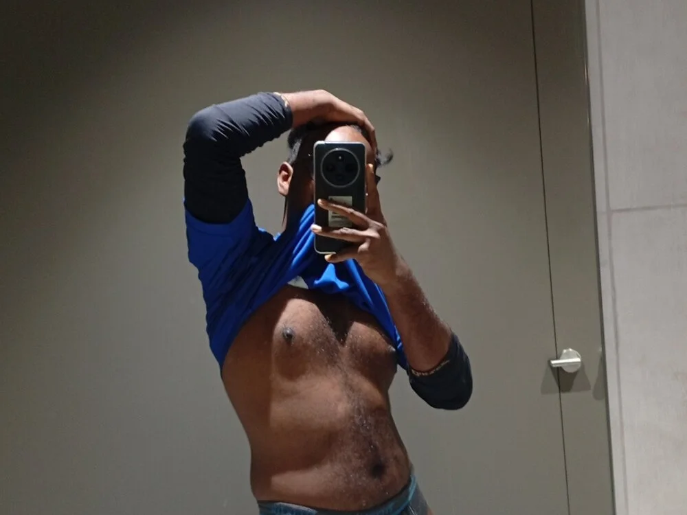 Junior_sandu: συνομιλία ΧΧΧ εκτός σύνδεσης